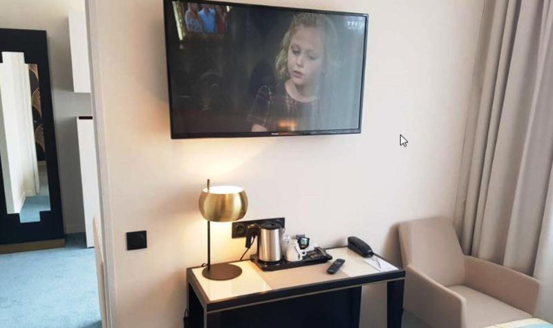 Western Journel Paris Sud 3* Ris-Orangis